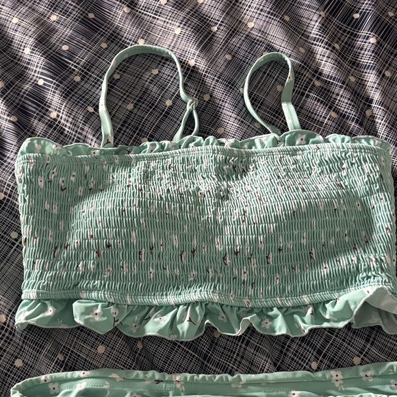 Mint Green Ruffled Bikini Set - Picture 3 of 3